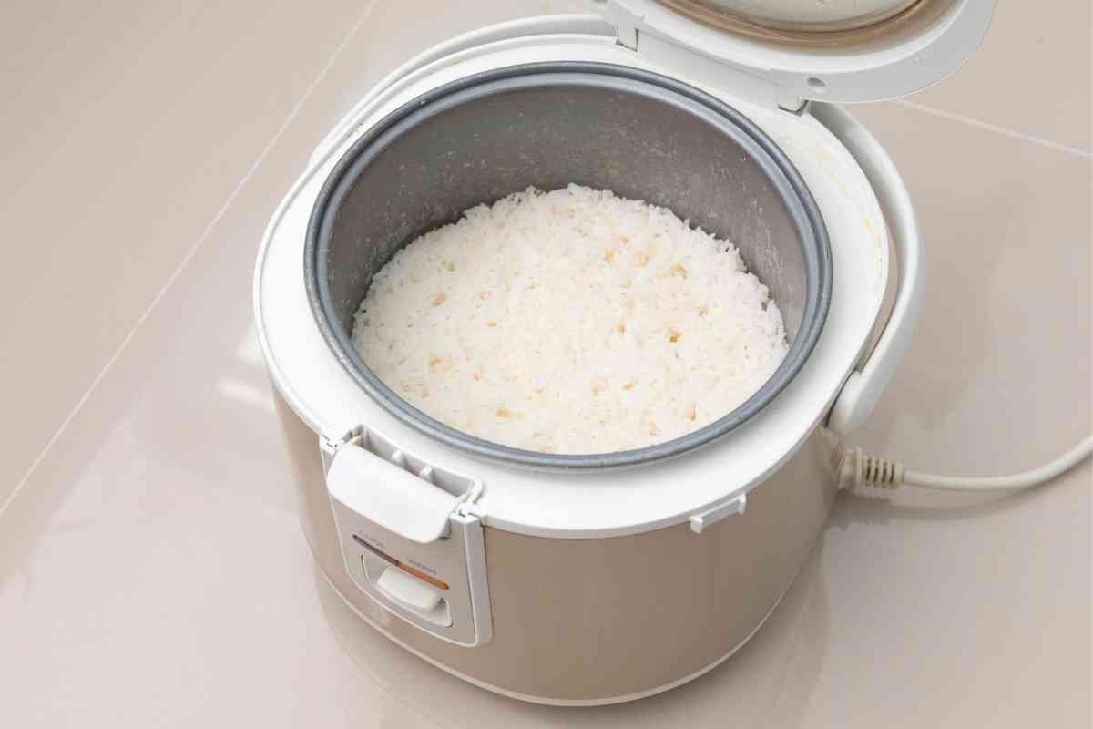How To Reheat Sticky Rice (5 Best Options)