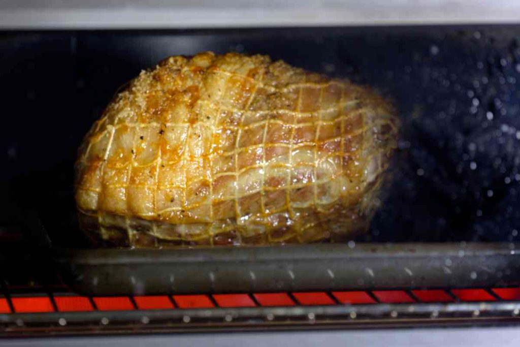 How To Reheat Tenderloin (7 Best Options)